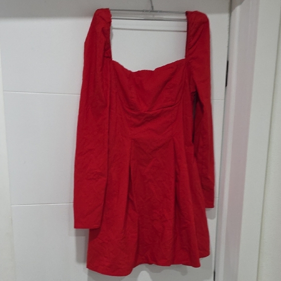 Chic Red Long Sleeve Mini Dress - Picture 7 of 9